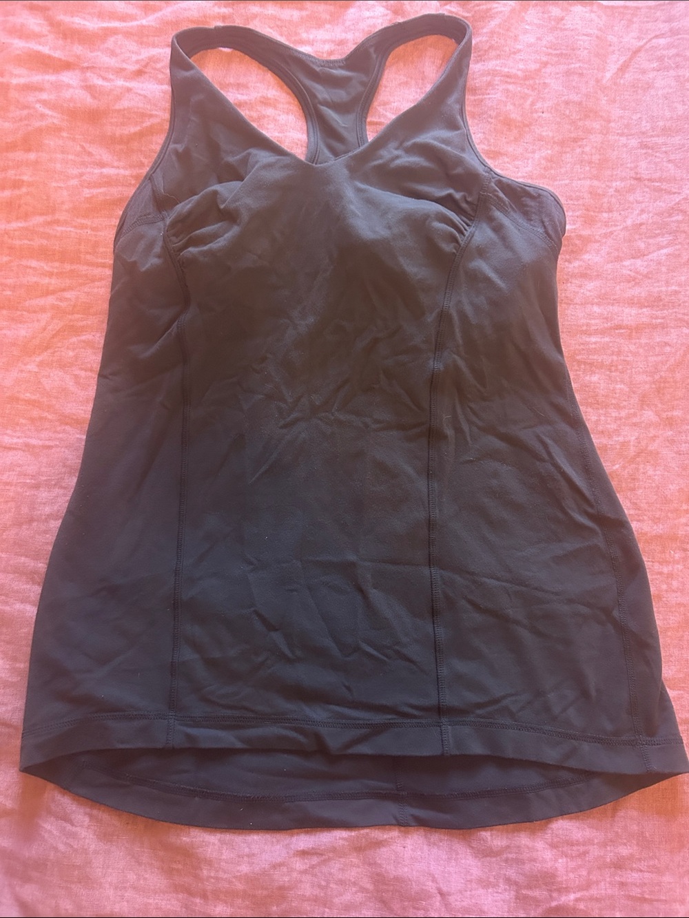 3/30$ Lululemon Tank with Shelf Bra 10